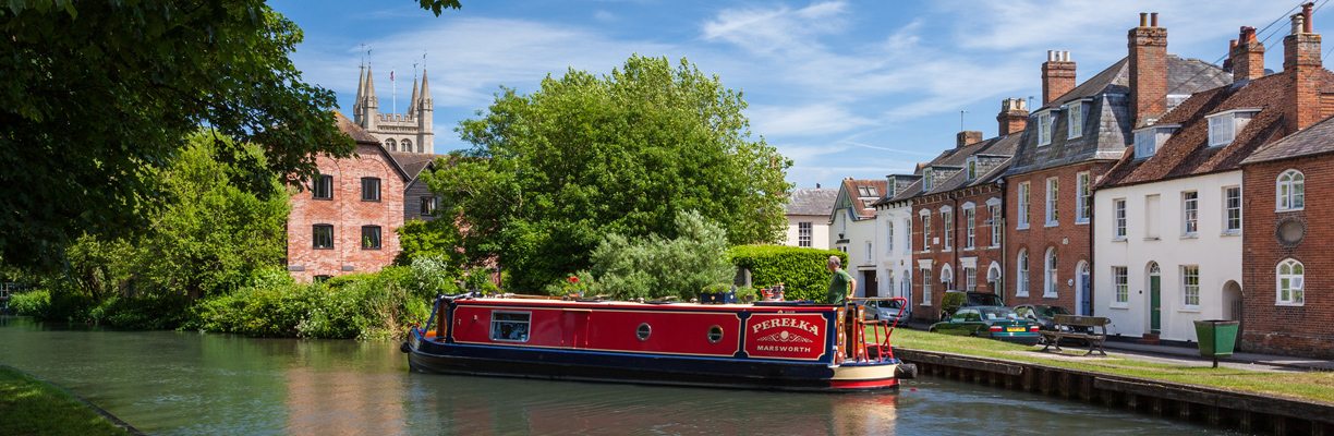 Canal boat in Newbury